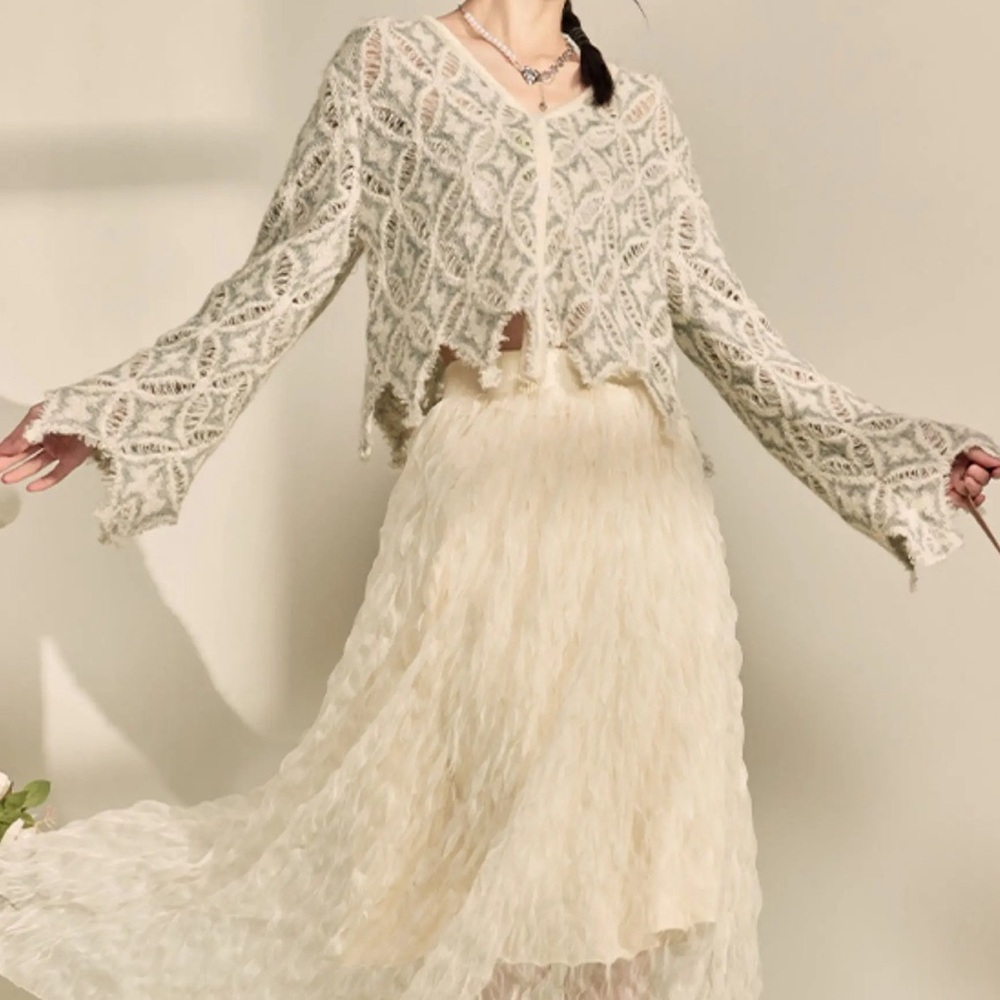 URBAN Romantics Textured Cream Cardigan